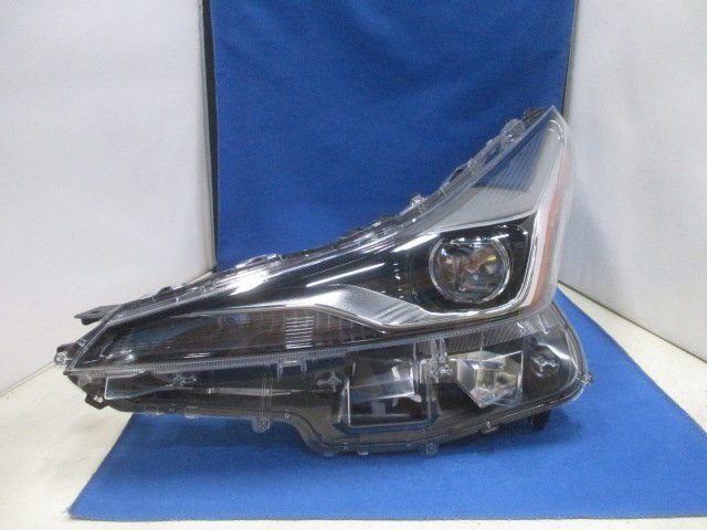 トヨタ　プリウス　ZVW51　後期　左ライト/左ヘッドライト　LED　純正　(ZVW50)　KOITO　47-104　512140_画像1