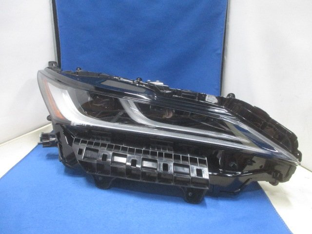 トヨタ　ハリアー　MXUA80/AXUH80/AXUH85　右ライト/右ヘッドライト　LED　純正　Z/G系用　KOITO　48-233　【7H】　264139_画像1