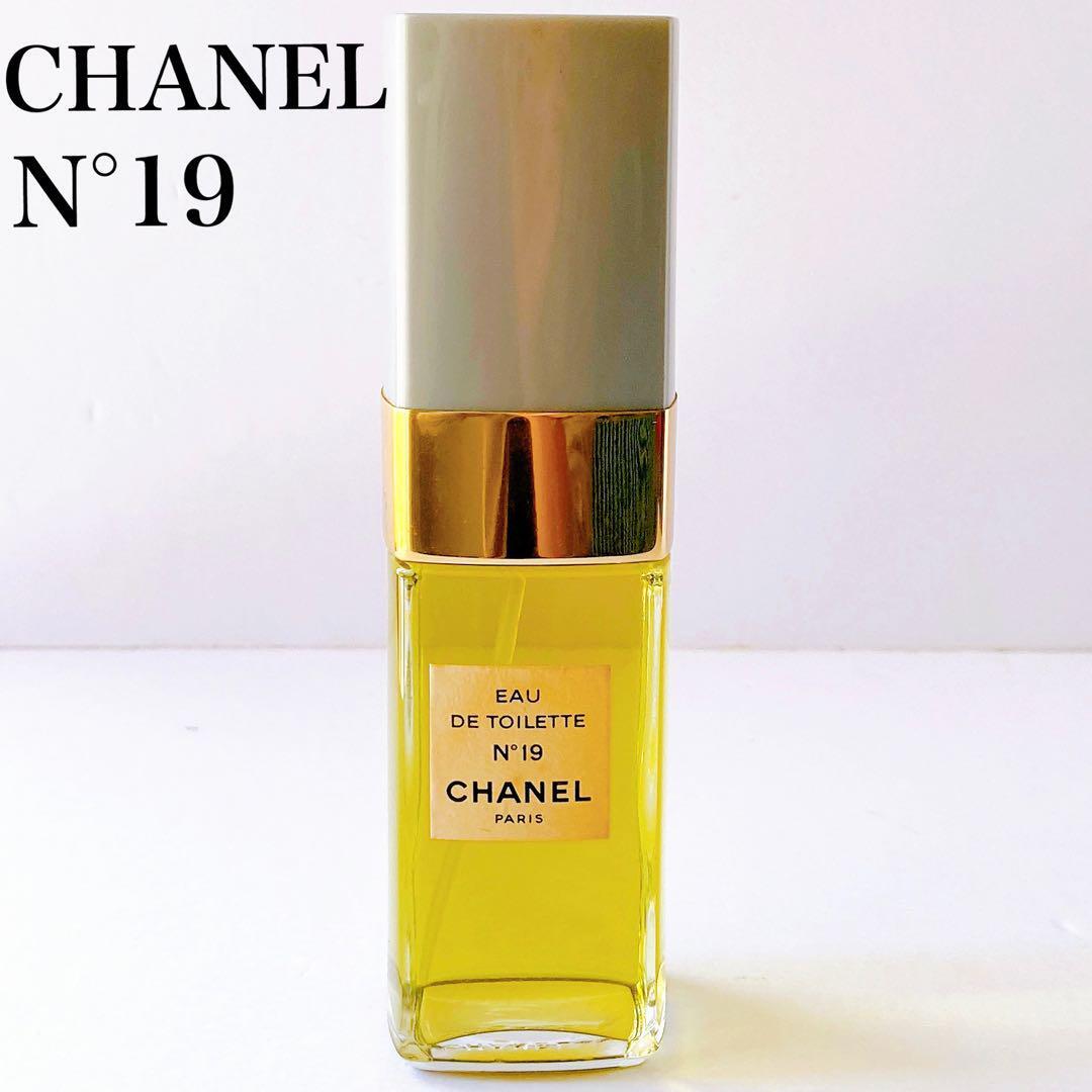 人気　CHANEL N°19 　オードトワレ 　100ml 香水_画像1