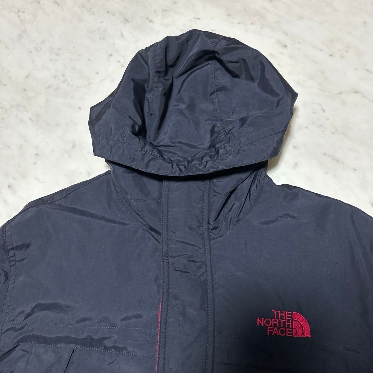 日本未発売　レアカラー　肩タグ　 THE NORTH FACE ノースフェイス マウンテンパーカー 腕ロゴ　裏地チェック柄　赤刺繍