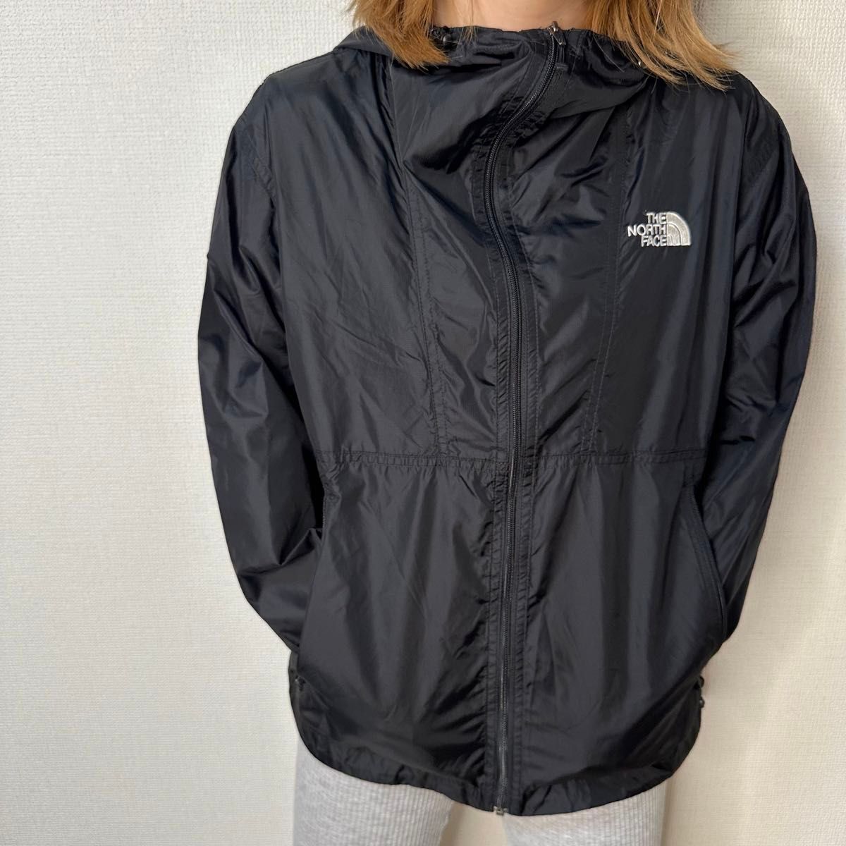 THE NORTH FACE ノースフェイス　ウィンドブレーカー　XS   アウトドア