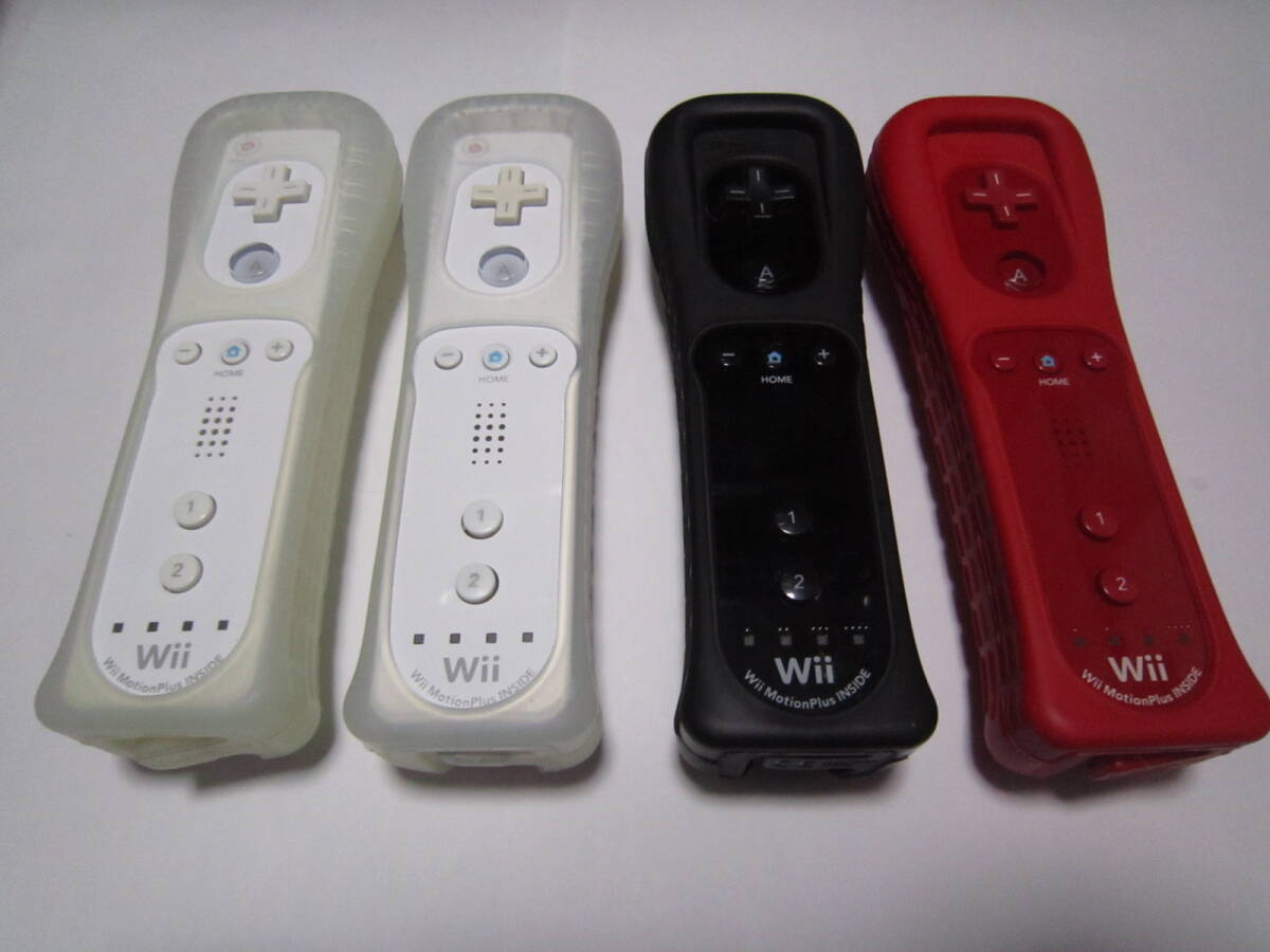 Wii リモコン モーションプラス シリコンカバー付 4個 白 黒 赤 ＋ ヌンチャク 赤 黒 ストラップ 動作確認済の画像2