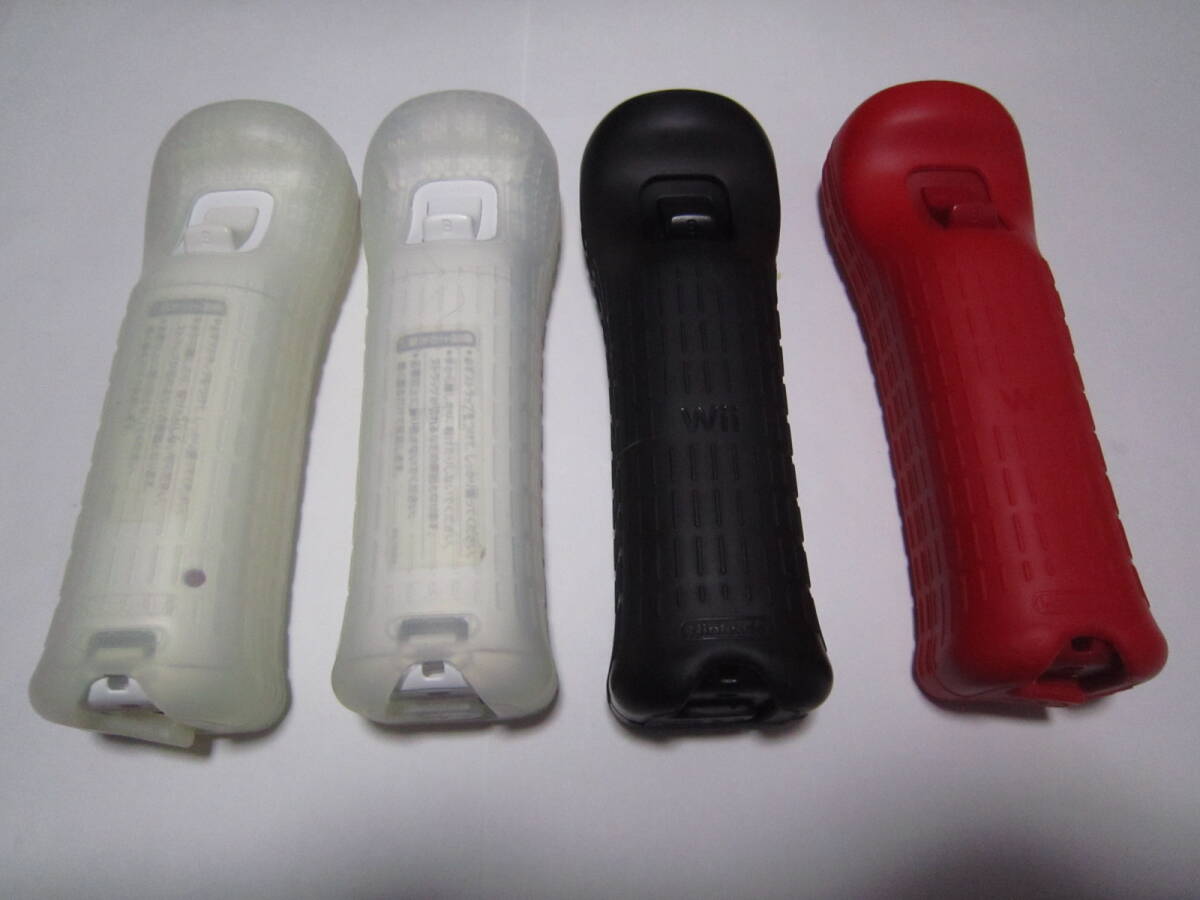 Wii リモコン モーションプラス シリコンカバー付 4個 白 黒 赤 ＋ ヌンチャク 赤 黒 ストラップ 動作確認済の画像3