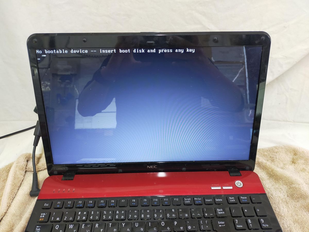 G1-20 HDD欠 NEC PC-LS550FS6R ノートブックパソコン 部品取り 液晶割れなし 本体+メモリー+バッテリー+Aアダプター 4点セット windows7の画像5