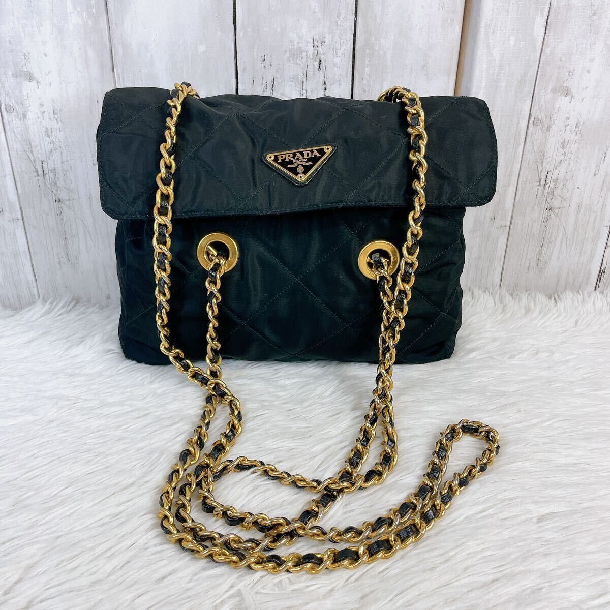 美品 PRADA プラダ チェーンショルダーバッグ キルティング 美品 PRADA プラダ チェーンショルダーバッグ キルティング