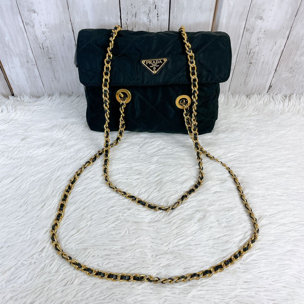 美品 PRADA プラダ チェーンショルダーバッグ キルティング 美品 PRADA プラダ チェーンショルダーバッグ キルティング