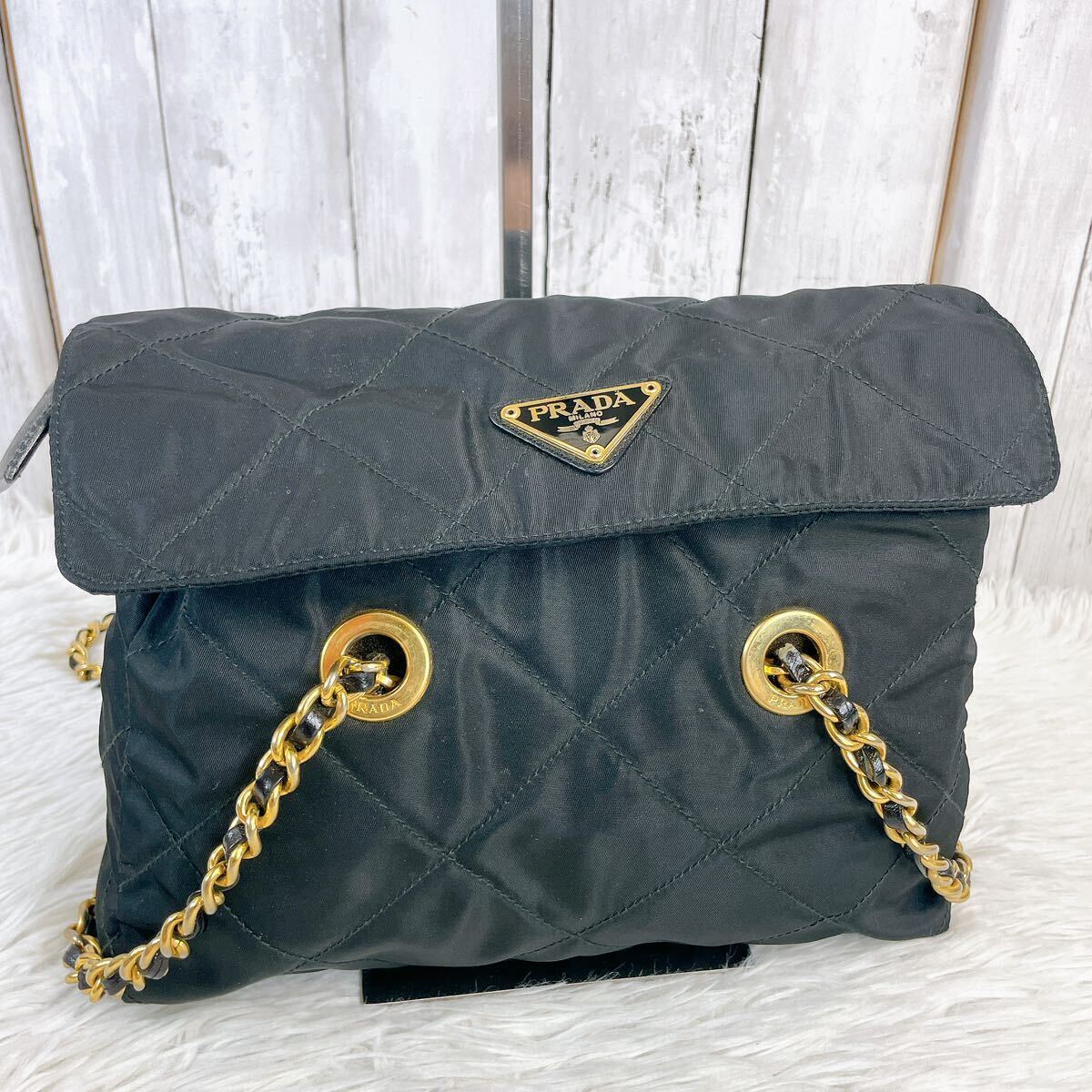 美品 PRADA プラダ チェーンショルダーバッグ キルティング 美品 PRADA プラダ チェーンショルダーバッグ キルティング