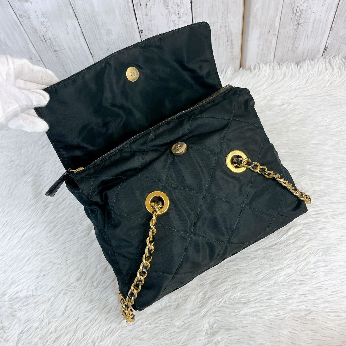 美品 PRADA プラダ チェーンショルダーバッグ キルティング 美品 PRADA プラダ チェーンショルダーバッグ キルティング