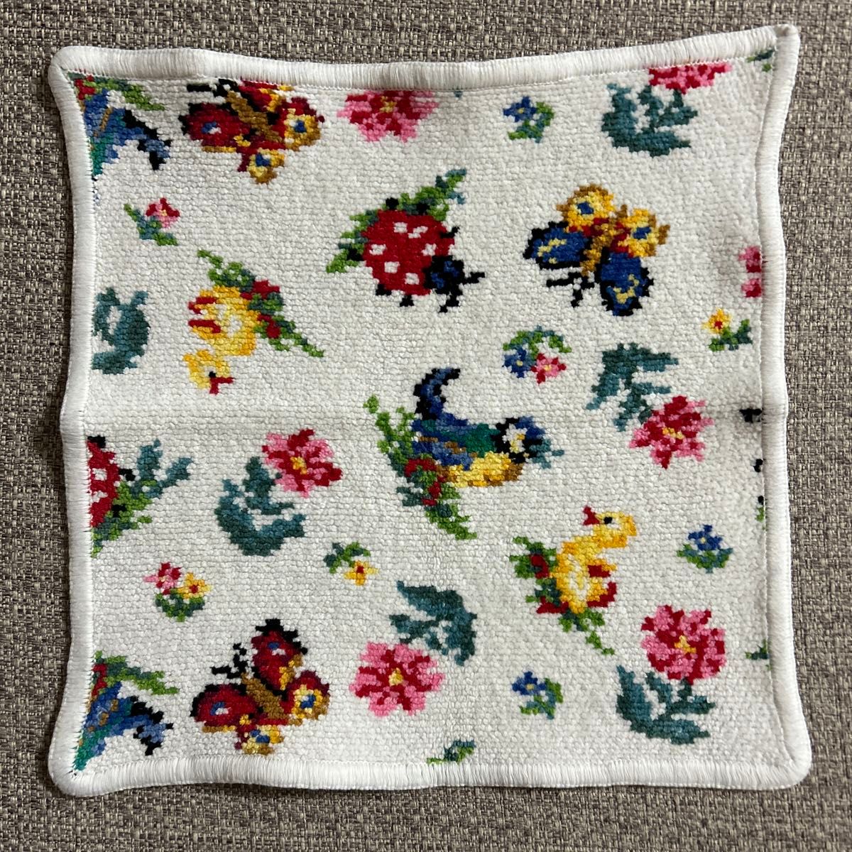Used品】 FEILER タオルハンカチ 3枚セット ハイジ|Yahoo Used品】 FEILER タオルハンカチ 3枚セット ハイジ|Yahoo
