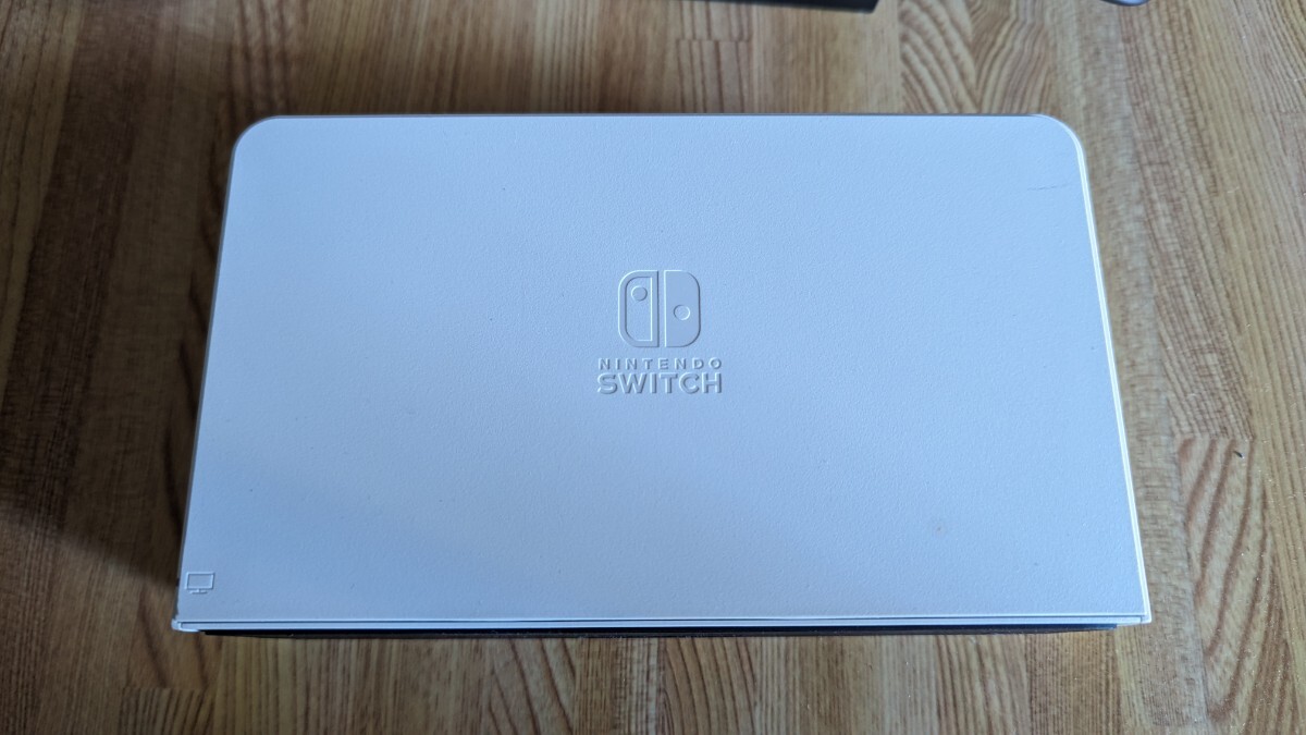 Nintendo Switch 有機ELモデル ホワイトの画像6