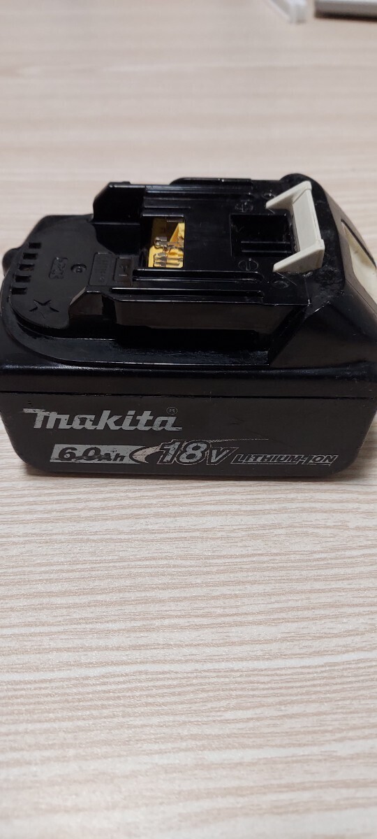 マキタ バッテリー　純正 Makita BL1860B　6Ah 18V 残量表示あり ジャンク品_画像4