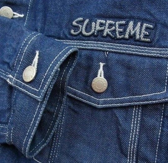 Supreme~ Smurfs Denim Trucker Jacket L デニムジャケット Supreme~ Smurfs Denim Trucker Jacket L デニムジャケット