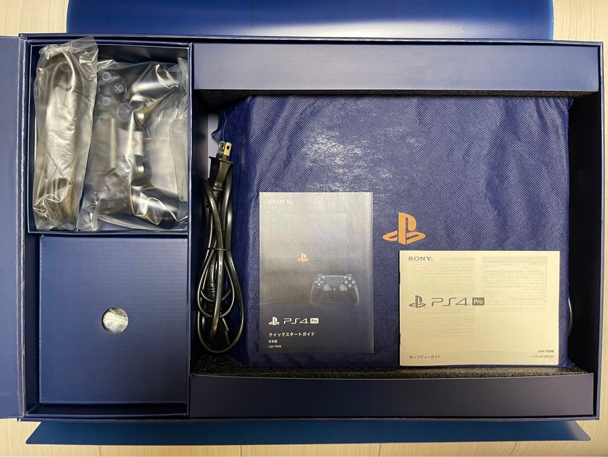 【付属品完備】PS4 Pro Limited Edition