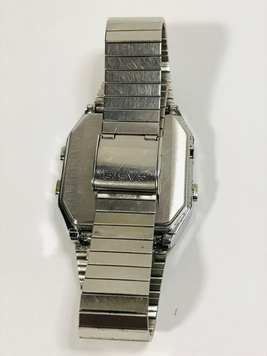 希少品 CASIO T-2000 カシオ デジタルウォッチ 腕時計 稼働品