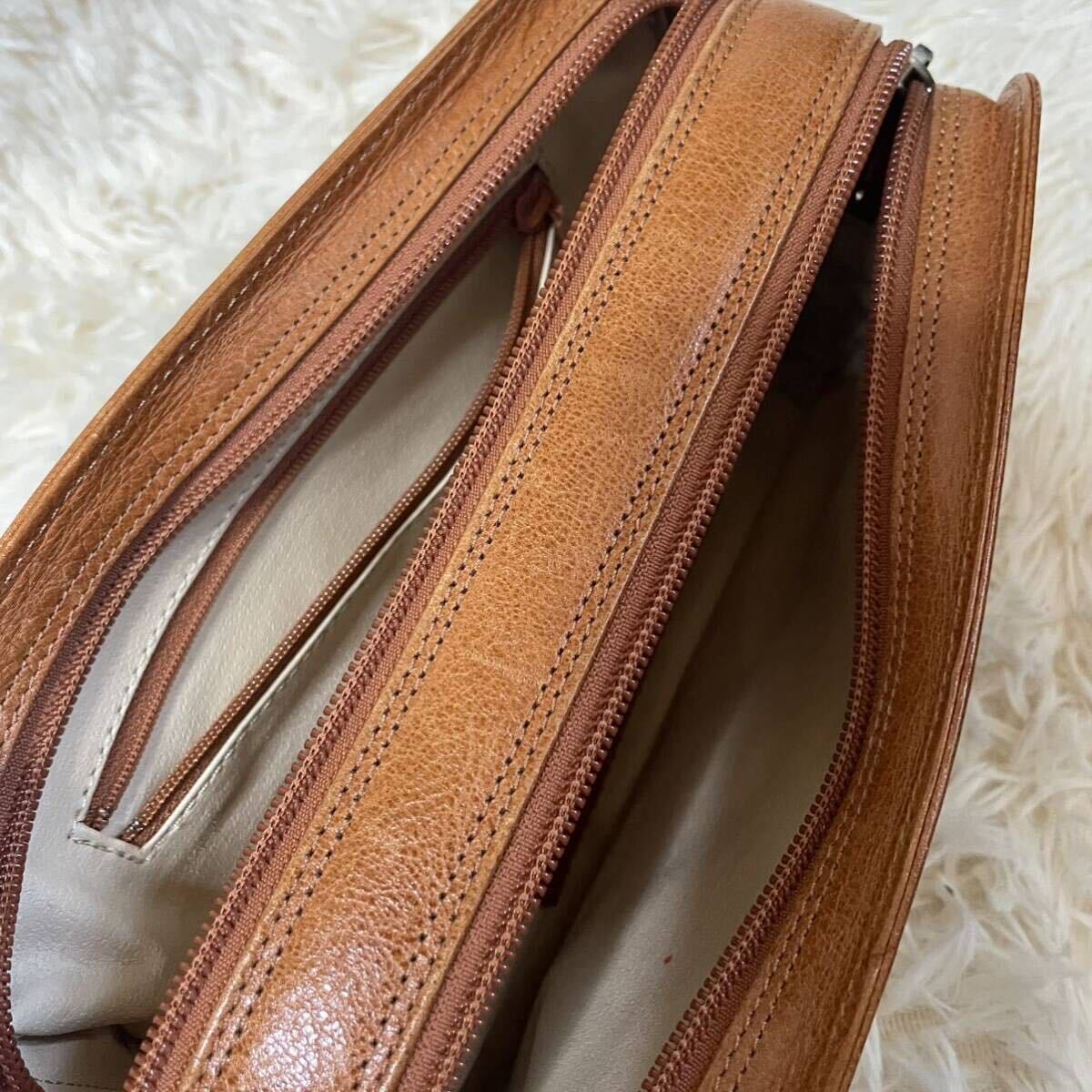  beautiful goods 2.* Takeo Kikuchi TAKEO KIKUCHI second bag clutch bag double Zip leather original leather pouch business Brown tea men's 