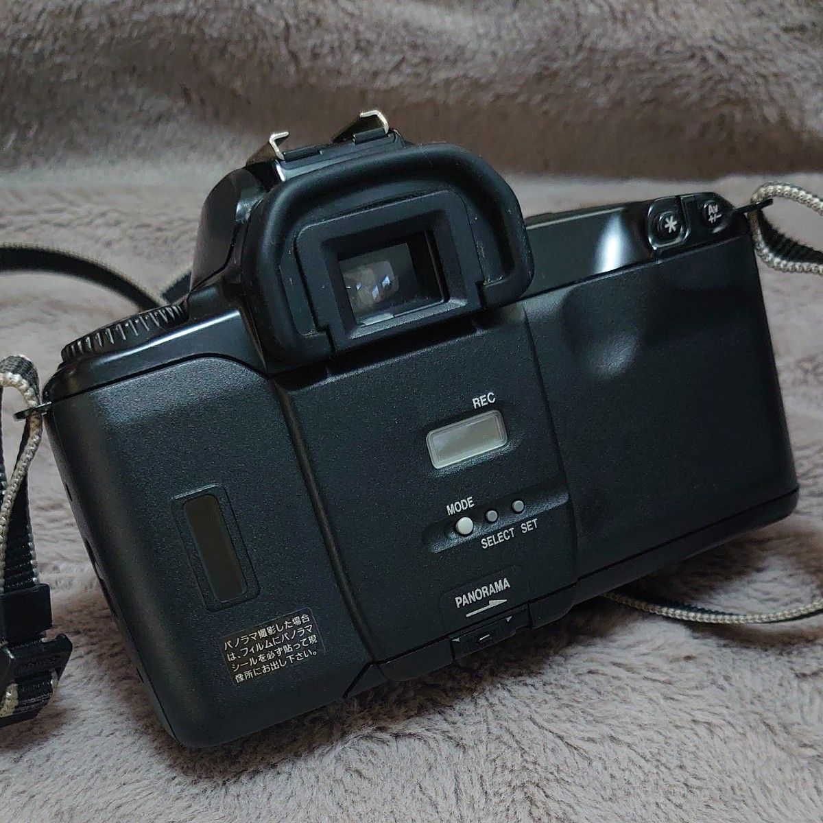 Canon EOS Kiss キャノン 一眼レフ フィルムカメラ 動作不明品 Canon EOS Kiss キャノン 一眼レフ フィルムカメラ 動作不明品