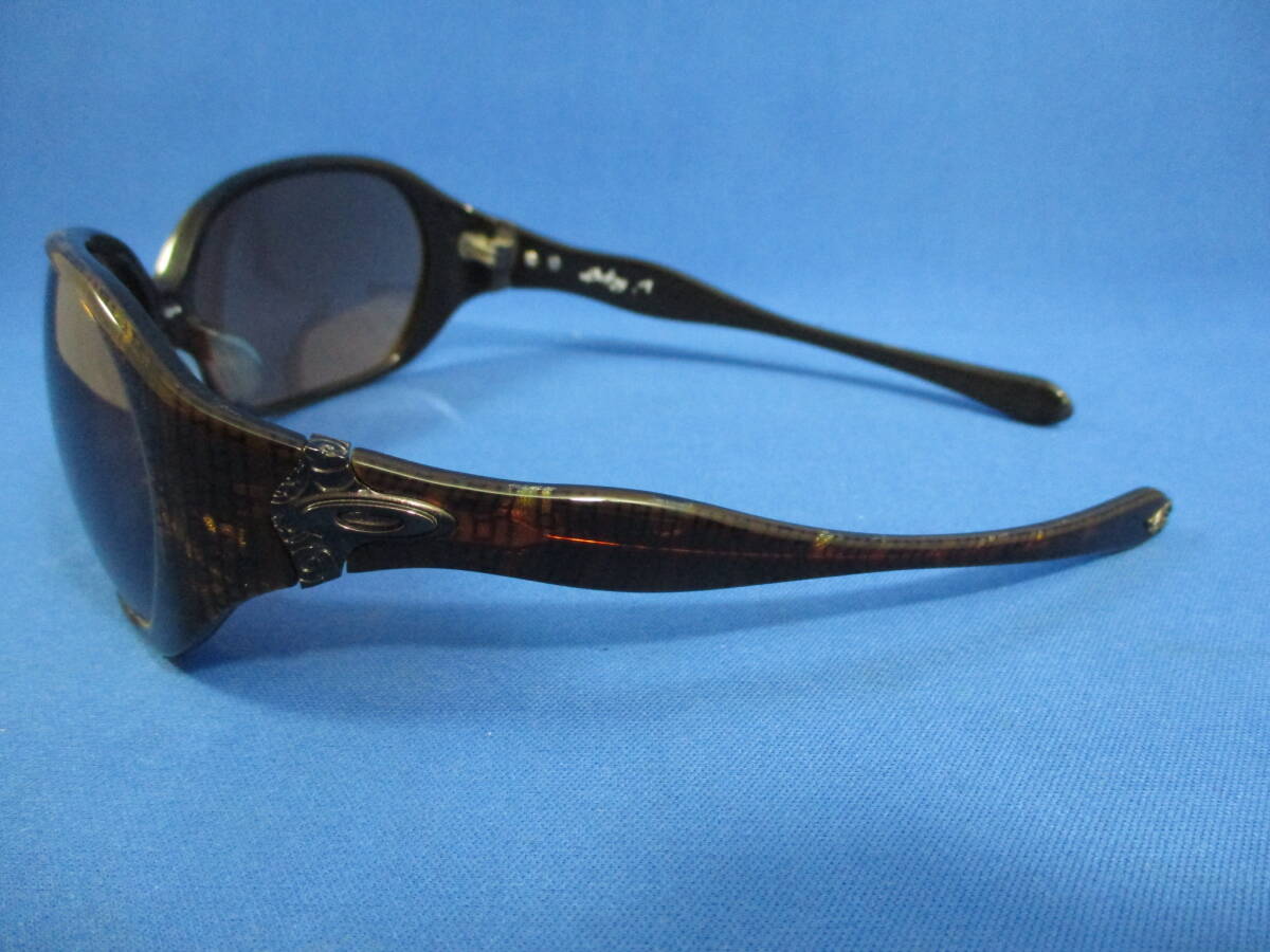 OAKLEY オークリー サングラス 05-897J 64〇14 【2108】_画像3