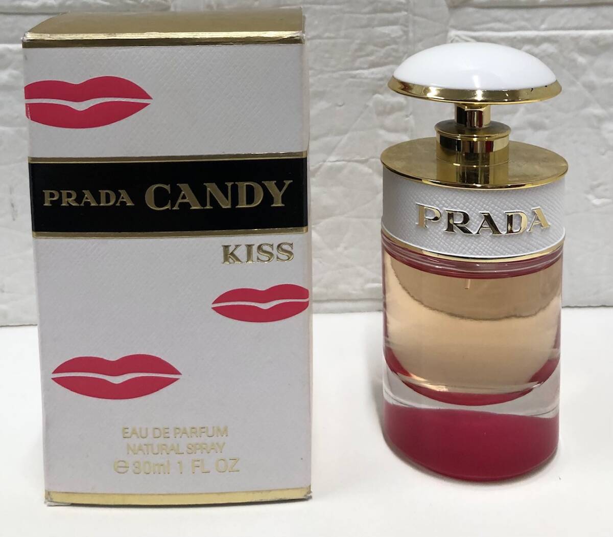 保管品　未使用　PRADA　CANDY KISS　EDP　30ml　プラダ　キャンディーキス　香水　オーデパルファム　_画像1