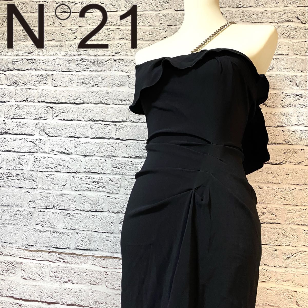 n°21】ヌメロヴェントゥーノ ドレスワンピース チェーンオフ n°21】ヌメロヴェントゥーノ ドレスワンピース チェーンオフ