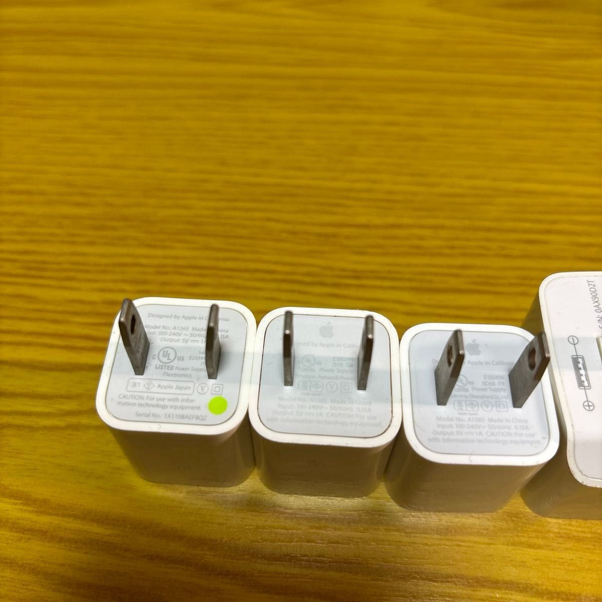 USB電源アダプタコンセント　純正２個+１個　折りたたみ式２個　　合計5個                iPhone  アップル