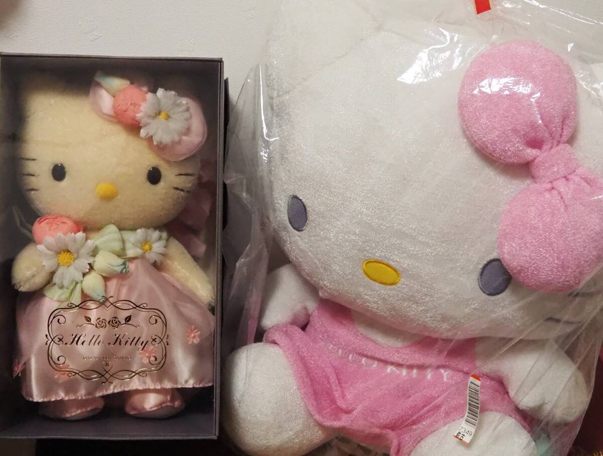 10370円 サンリオ☆ハローキティ☆レアぬいぐるみセット/だるま 10370円 サンリオ☆ハローキティ☆レアぬいぐるみセット/だるま