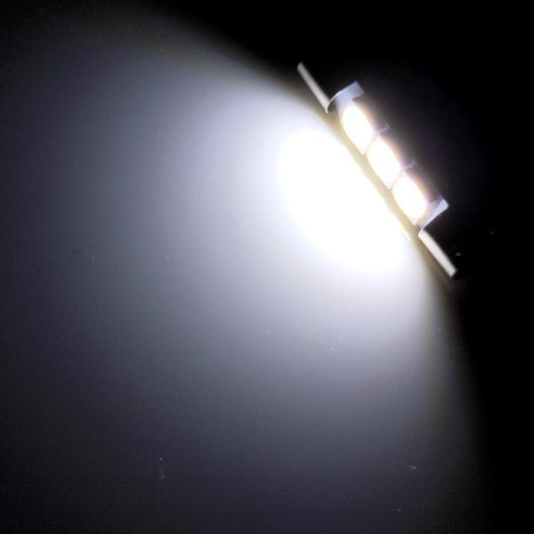 T6.3×31ｍｍ 5050 SMD LED ３連 バニティランプ 白(ホワイト)　4個セット