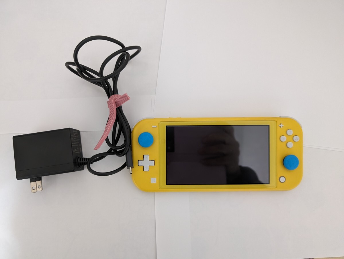 【通電、動作確認済み】 Nintendo switch Lite ニンテンドースイッチライト★イエロー★本体★ 任天堂★ ニンテンドー★ゲーム★スイッチ_画像4