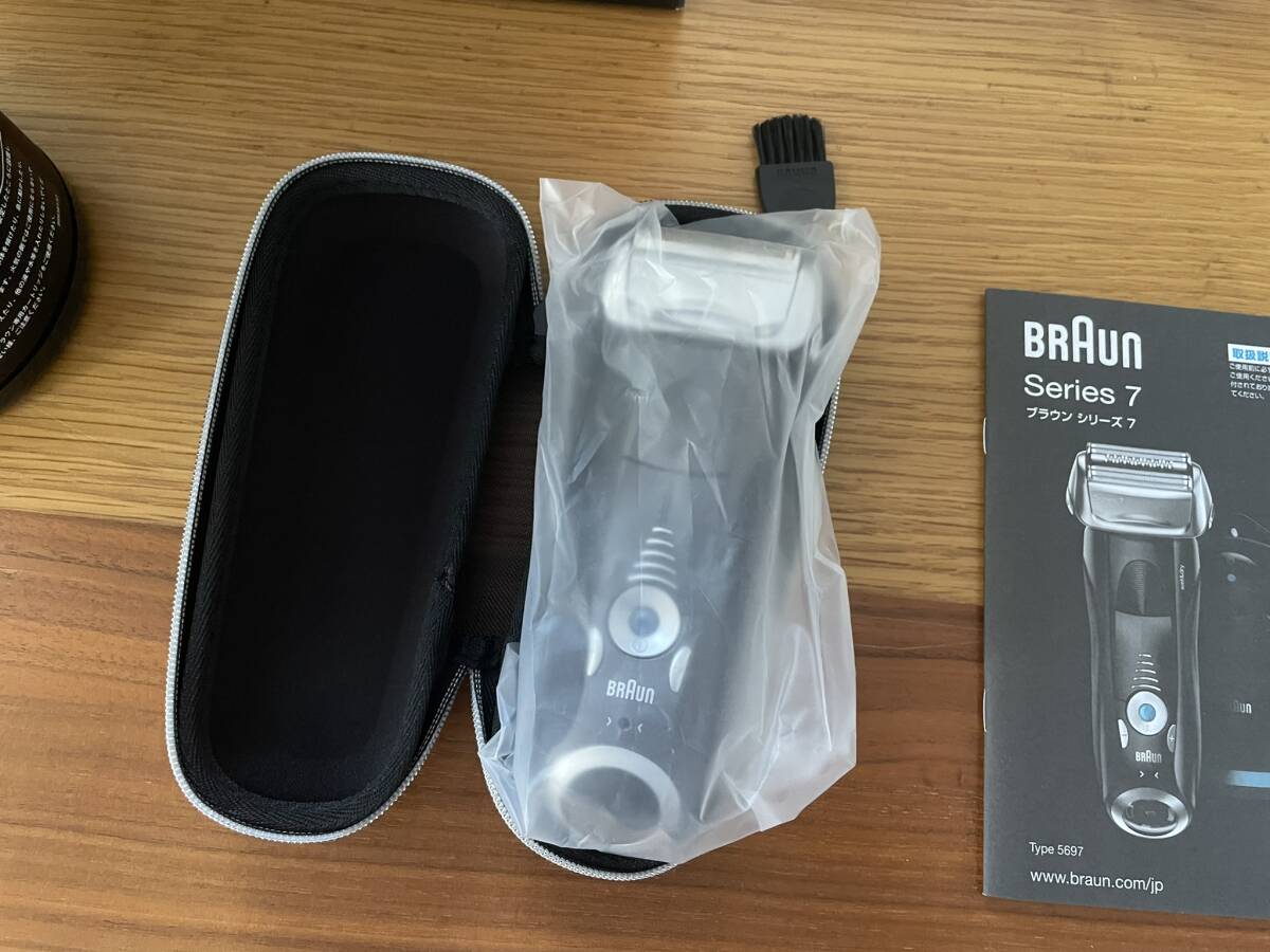 [ beautiful goods ]BRAUN Series 7 / washing vessel attaching / electric shaver / Brown series 7 / washing fluid attaching 