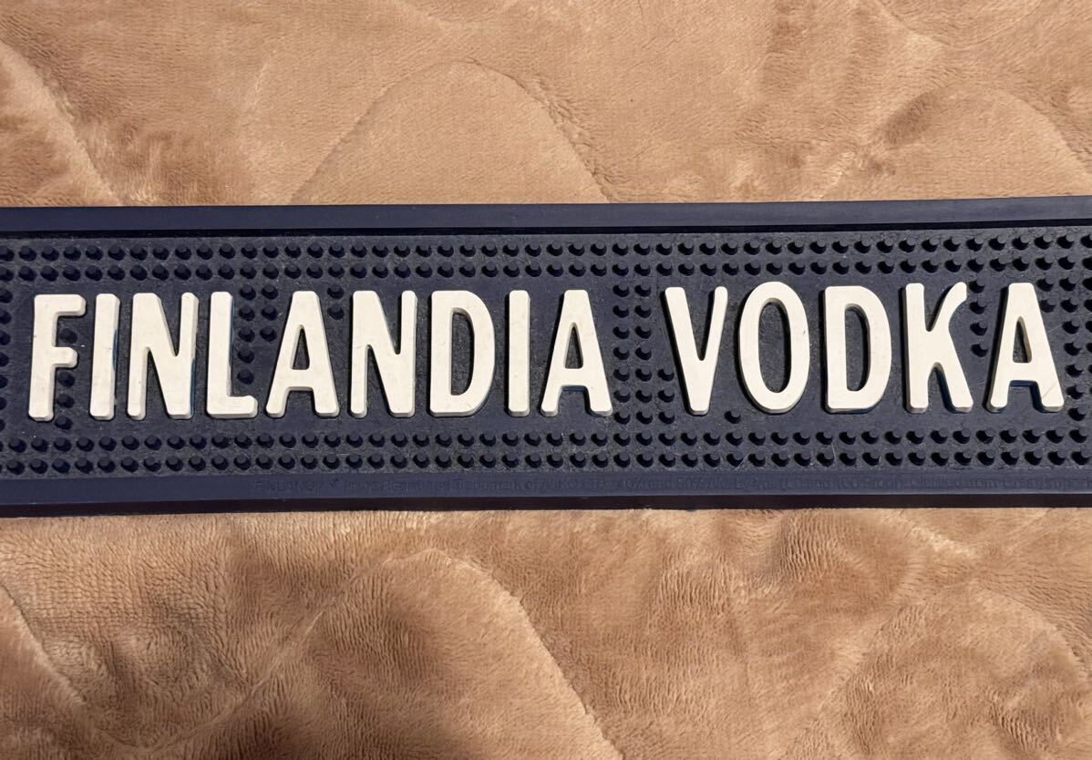 Finlandia Vodka bar mat Suntory whisky Suntory Whisky