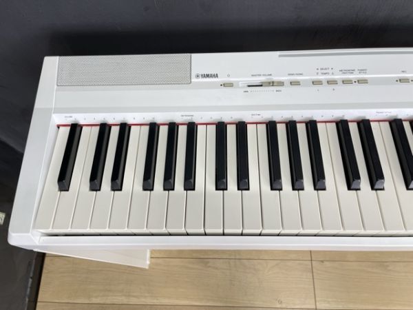 動作保証 88鍵 電子ピアノ YAMAHA ヤマハ P-105 デジタルピアノ キーボード 鍵盤楽器 ペダル 高低自在イス 手渡し歓迎 関東のみ発送/71409_画像3