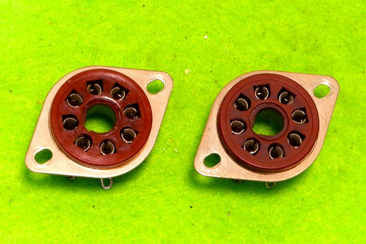 8 pin -GT socket 2 piece together remove goods. 