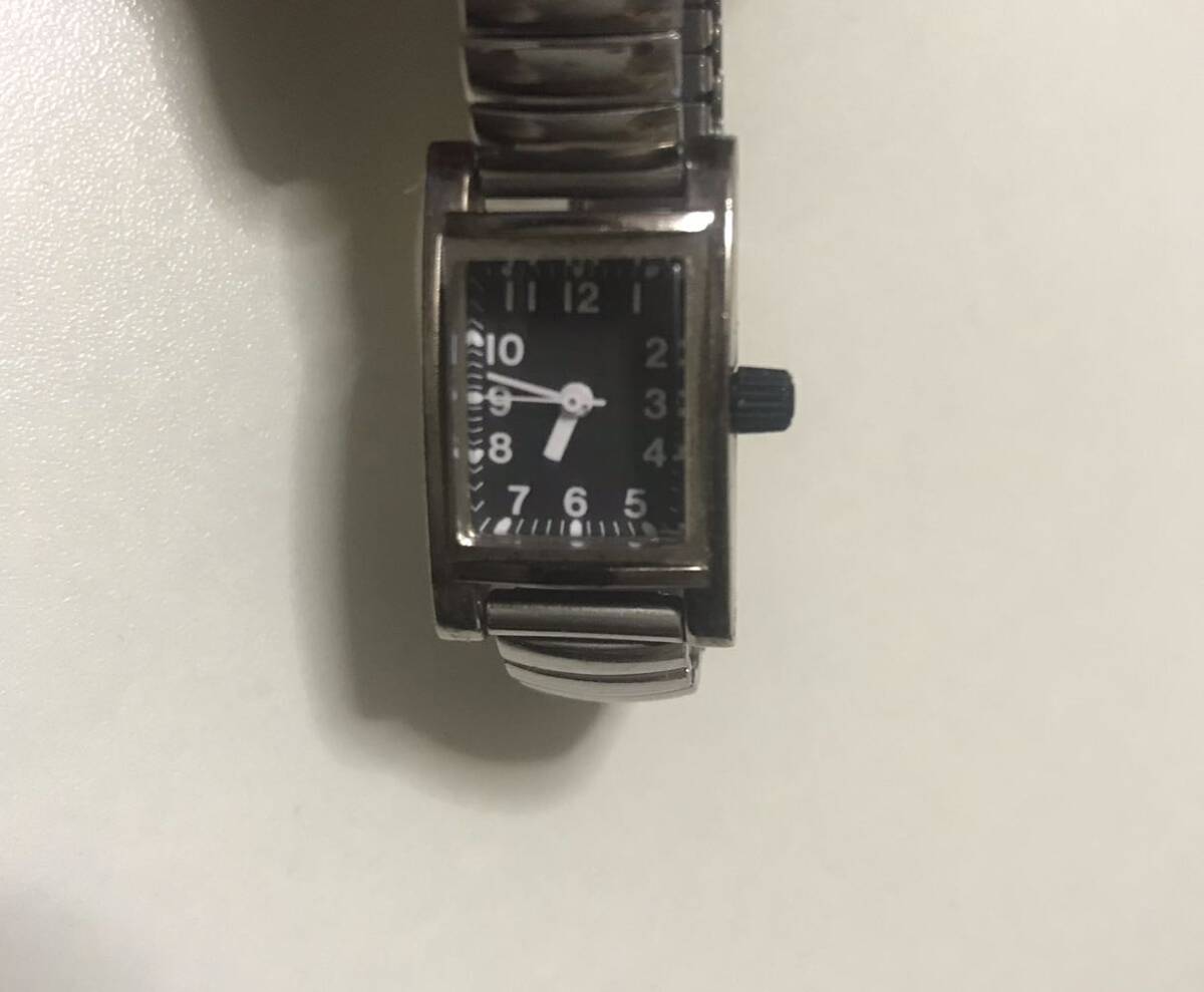 CABANE de ZUCCa カバン ド ズッカ 腕時計 クオーツ アナログ V401 6310 日本製　電池交換済み 動作確認済み_画像1