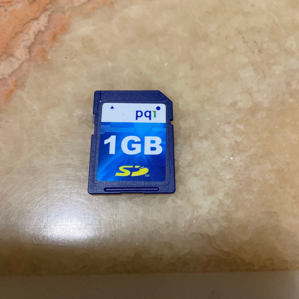 SDカード　1GB