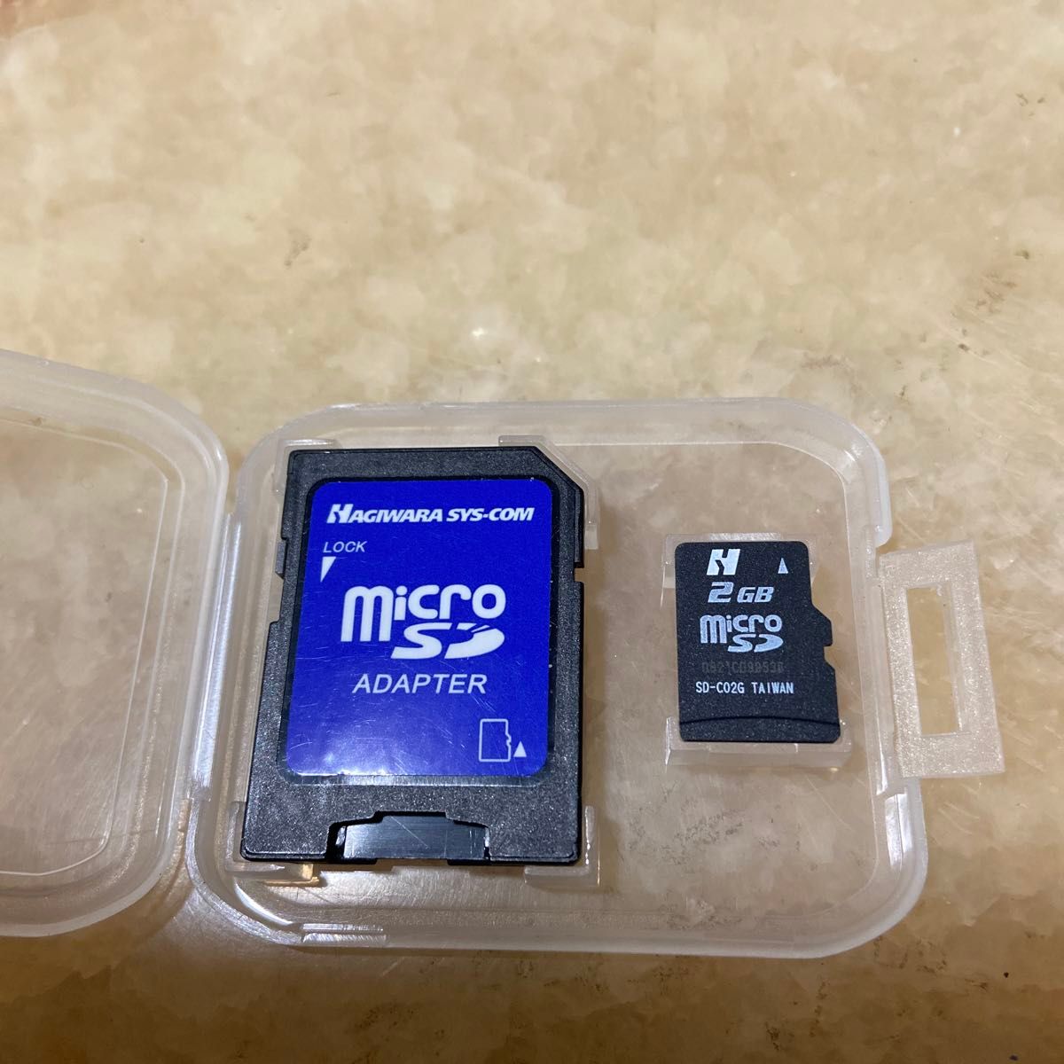 microSDカード2GB 変換アダプター、ケース付き