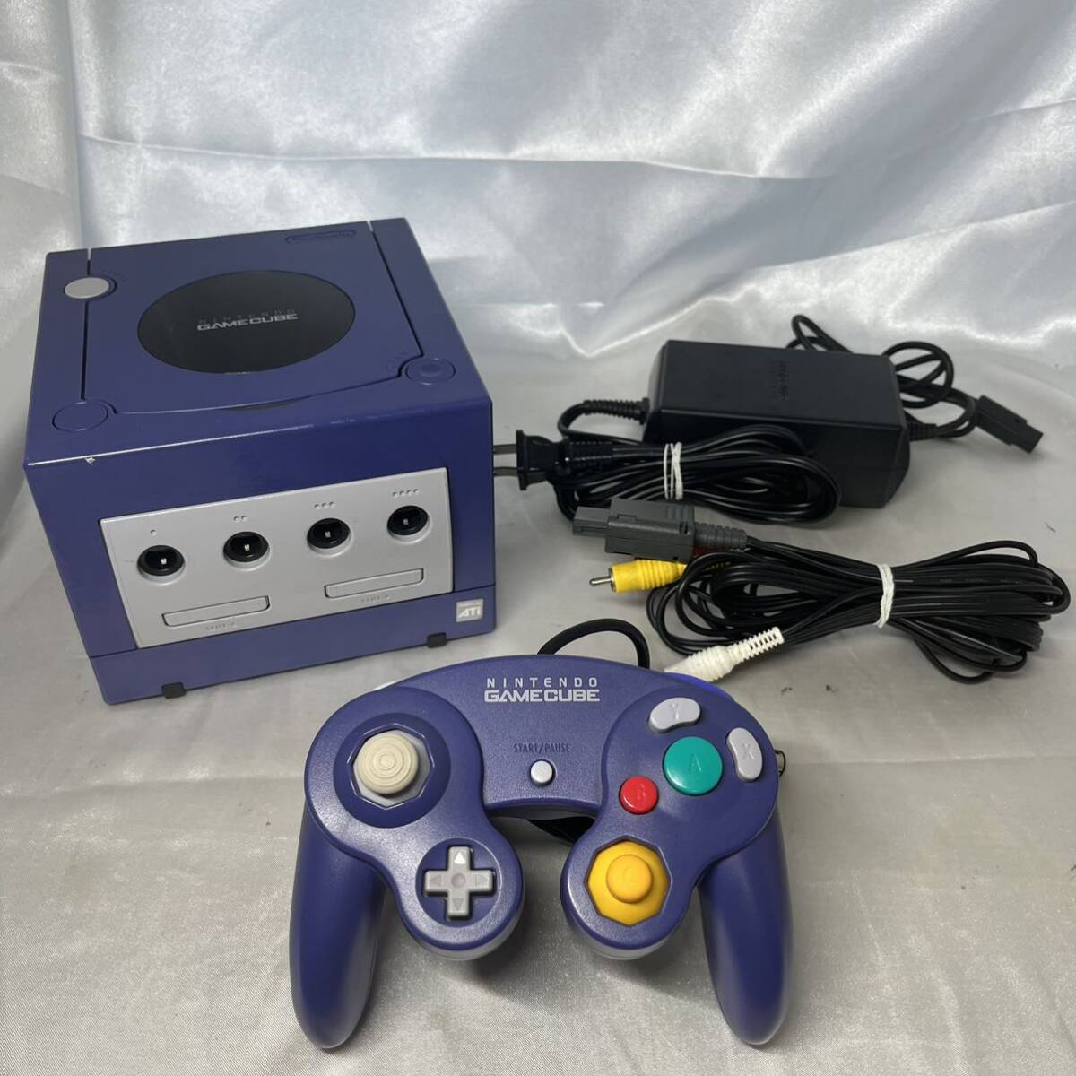 ★1円～ 動作確認済 任天堂 ゲームキューブ 本体 バイオレット Nintendo GAMECUBE GC _画像1