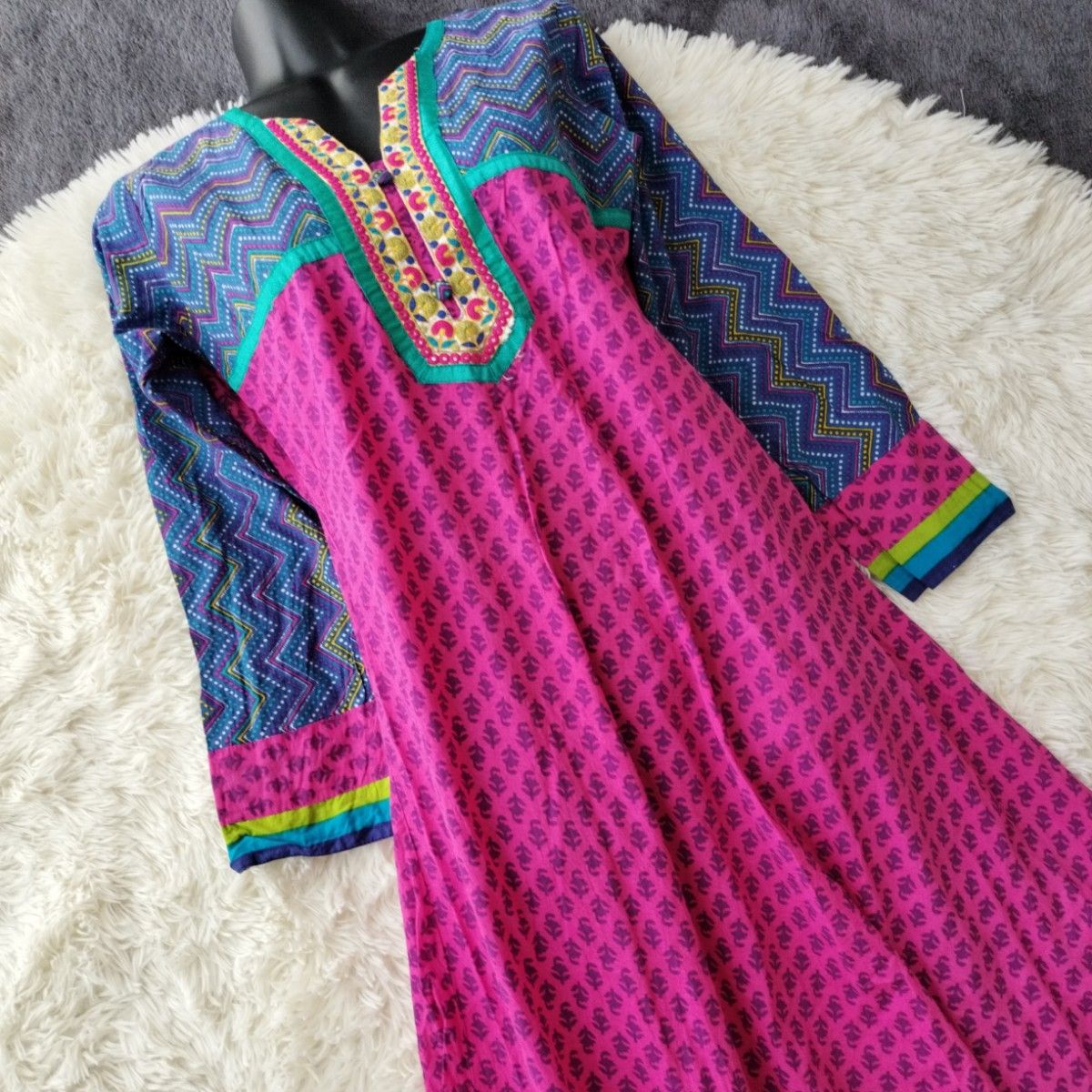 エスニック アジアン刺繍ロングワンピース 薄手通気性七分袖 総柄 ピンク民族衣装