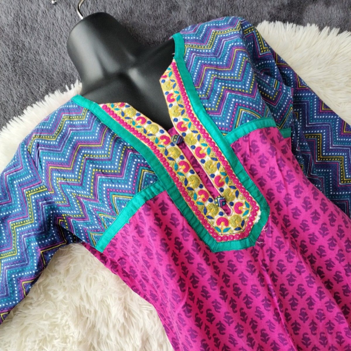 エスニック アジアン刺繍ロングワンピース 薄手通気性七分袖 総柄 ピンク民族衣装