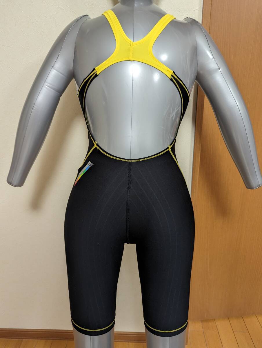 アリーナ タフスーツ タフミドルスパッツ 女子競泳水着 SAR-6100WB 黒/黄色 サイズMの画像2