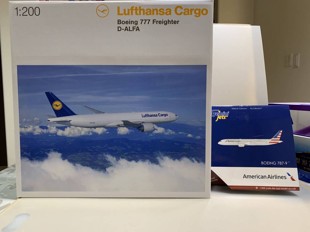 1円～ 2個セット 美品 1/200 ルフトハンザドイツ航空777-F  ヘルパウイングス製、1/400 アメリカン航空 787-8 ジェミニ製の画像10