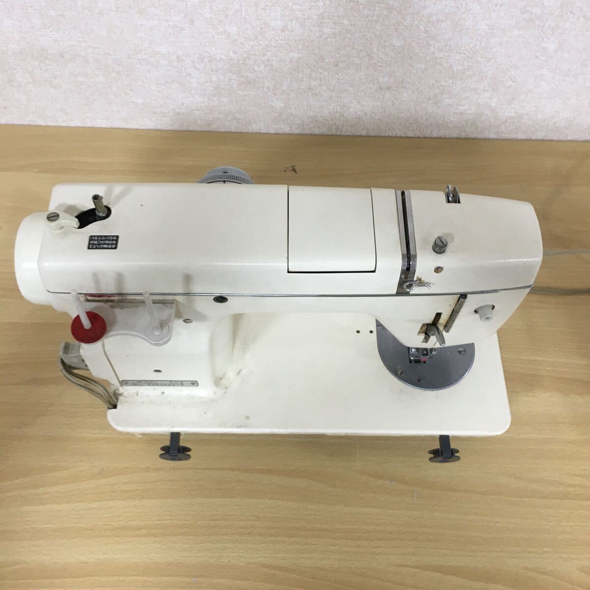 JANOME ジャノメ MODEL 802 レトロミシン アンティークミシン 手工芸 手芸 ハンドクラフト 裁縫道具 裁縫 ペダル付き 5 シ 10の画像7