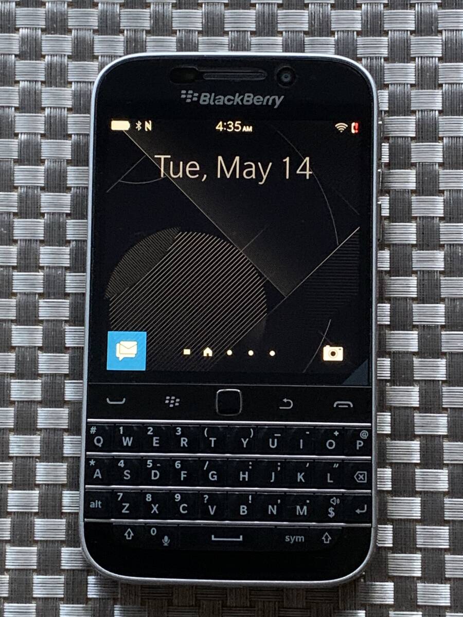 新品 未使用 BlackBerry ブラックベリー Q20 Classic クラシック SQC100-1_画像2