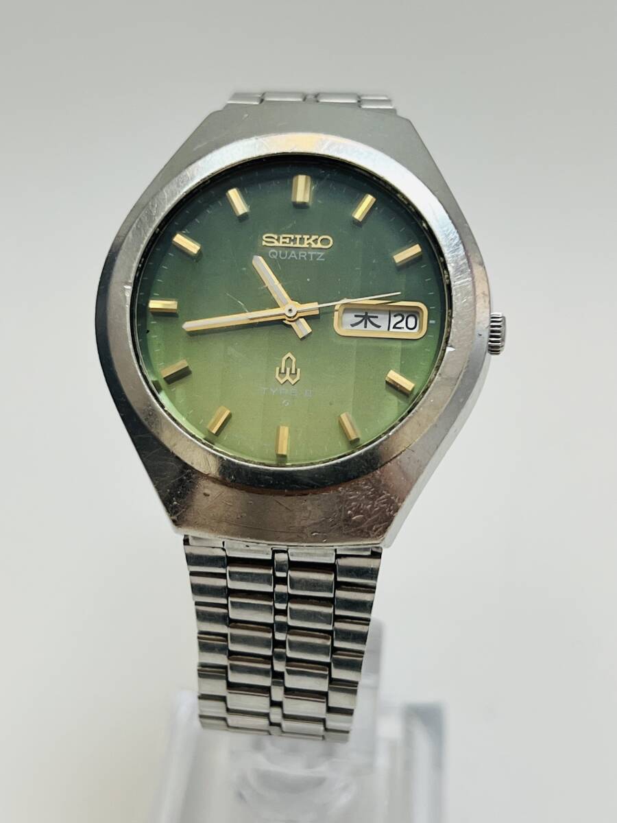動作未確認　SEIKO QUARTZ TYPEⅡ　7546-7020　セイコー クォーツ タイプ2 デイデイト グリーン文字盤 メンズ 腕時計_画像1
