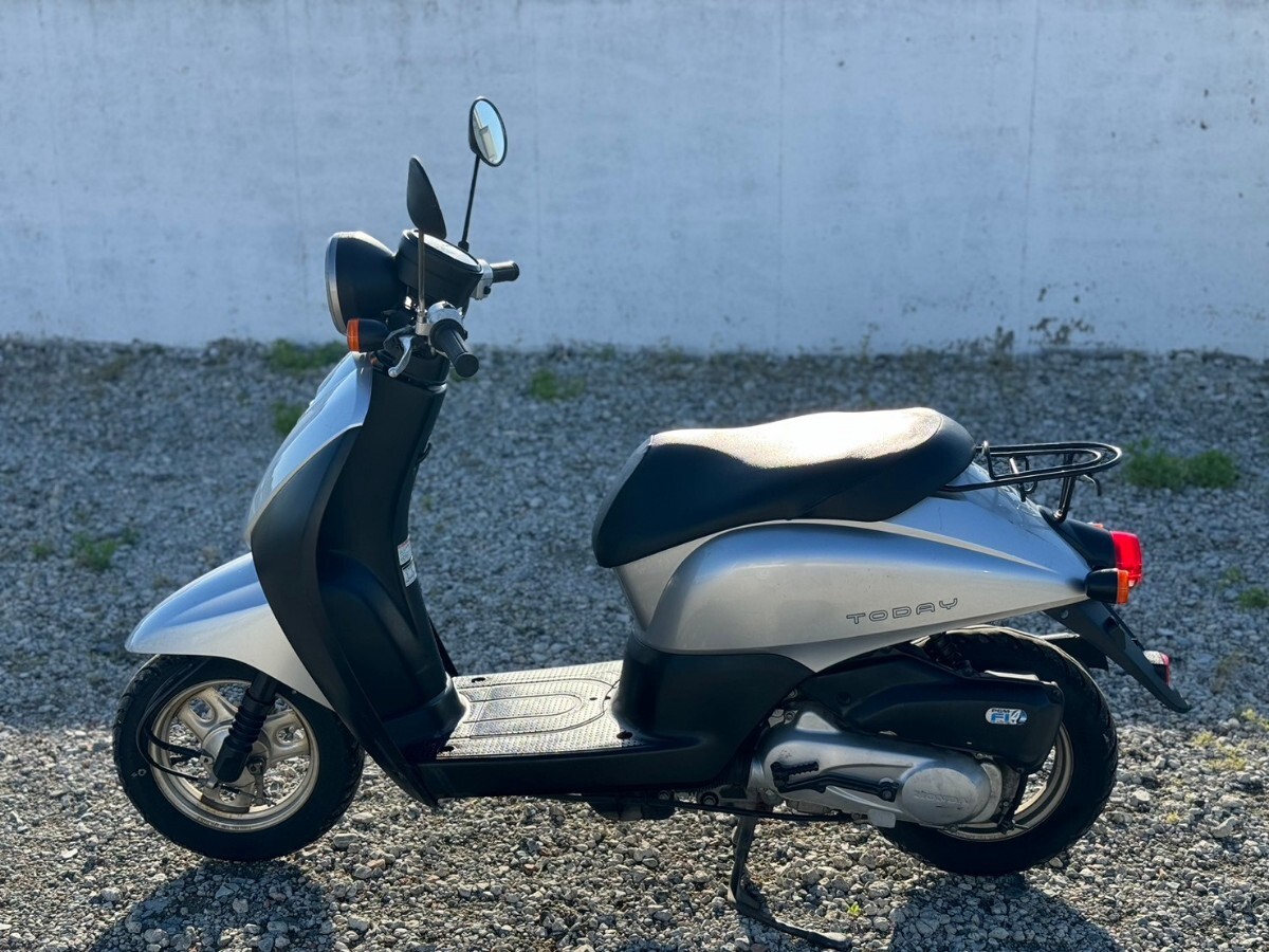 エンジン始動動画あり ホンダ トゥデイ AF67 50cc 原付 シート張替え後未使用 エアフィルター新品 ドライブベルト新品_画像4