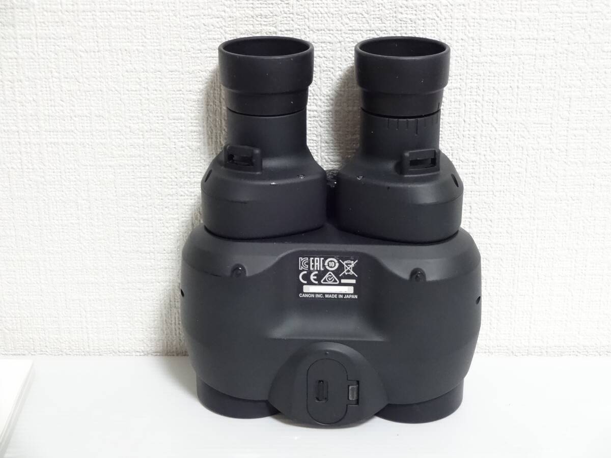 CANON BINOCULARS 10x30 IS II