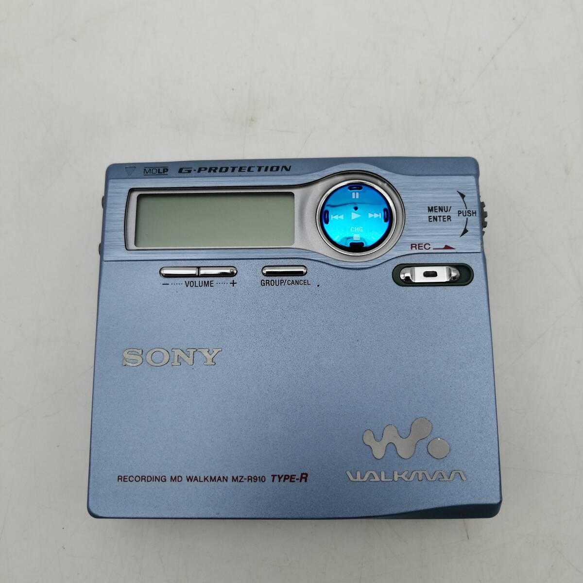 t2818 SONY WALKMAN MZ-R910 ソニー ポータブルMDプレーヤー MDウォークマン 中古品 現状品 オーディオ機器 ブルー 録音 再生の画像2