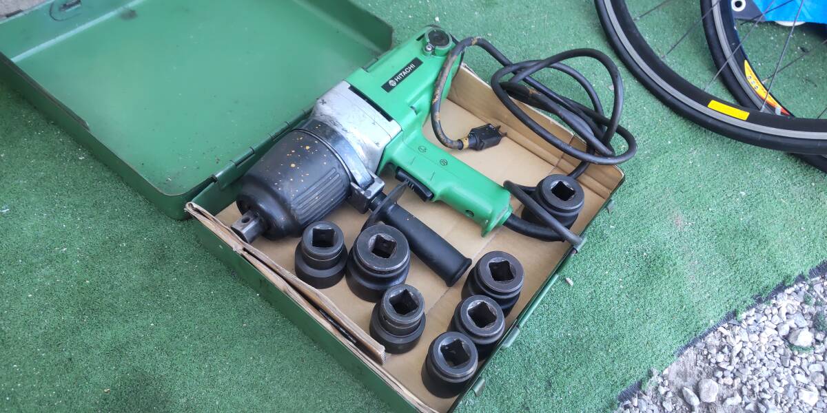 100V 動作良好　日立　HITACHI　22mmインパクトレンチ　　TONEソケット多数付き　WH22　_画像10