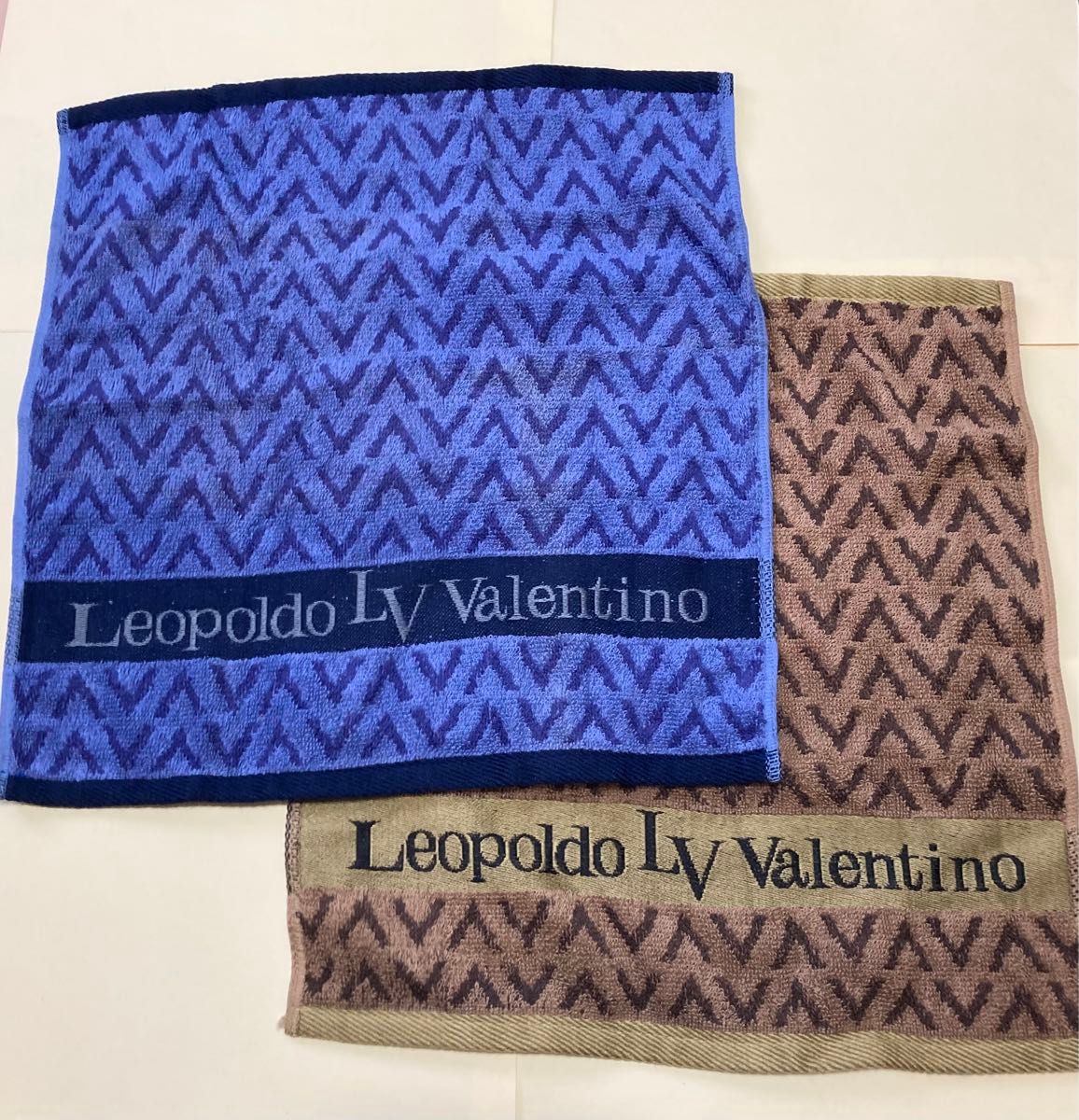 レオポルド バレンチノ【Leopoldo Valentino】ハンドタオル ブルー &ブラウン 未使用品