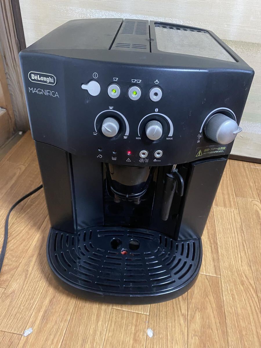 Delonghi デロンギ　MAGNIFICA　全自動コーヒーマシン　 エクスプレッソマシン　ESAM1000SJ　_画像2