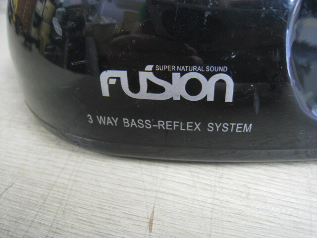  selling up small size Fusion #3WAY BASS-REFLEX SYSTEM rear speaker left right FUSION# as it stands Subaru original? light car light truck etc. 