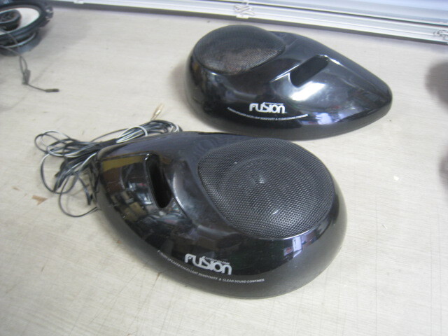  selling up small size Fusion #3WAY BASS-REFLEX SYSTEM rear speaker left right FUSION# as it stands Subaru original? light car light truck etc. 